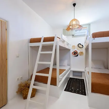 Parian Philoxenia Villa, Santa Maria Beach بيت للعطل باروس